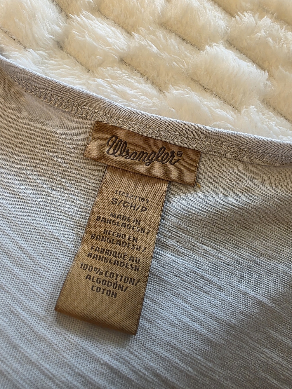 Wrangler Light Blue Ruffle V-Neck Tank - Picture 2 of 3
